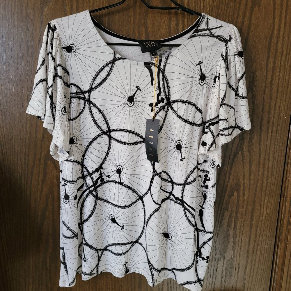 NWT W5 Who Wear What Wear Where Bicycle Top Size Medium